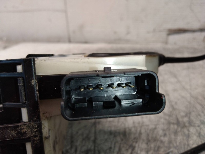 Recambio de motor cierre centralizado delantero izquierdo para peugeot 2008 (--.2013) 1.2 16v vti referencia OEM IAM 9812500880 