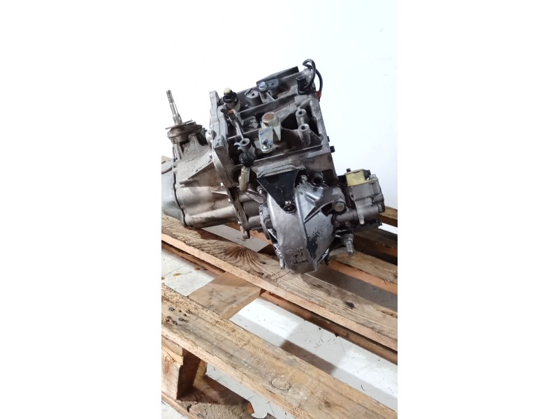Recambio de caja cambios para citroën berlingo / berlingo first furgoneta/monovolumen (m_) 1.9 d 70 (mbwjz, mcwjz) referencia OE