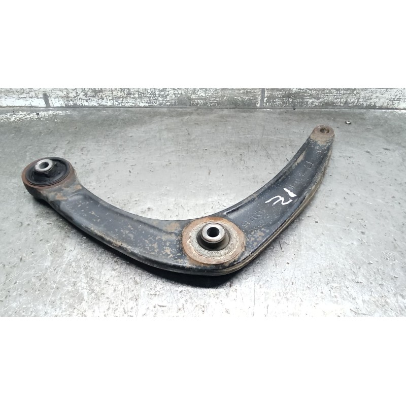 Recambio de brazo suspension inferior delantero izquierdo para citroën c4 lim. seduction referencia OEM IAM 823215  10