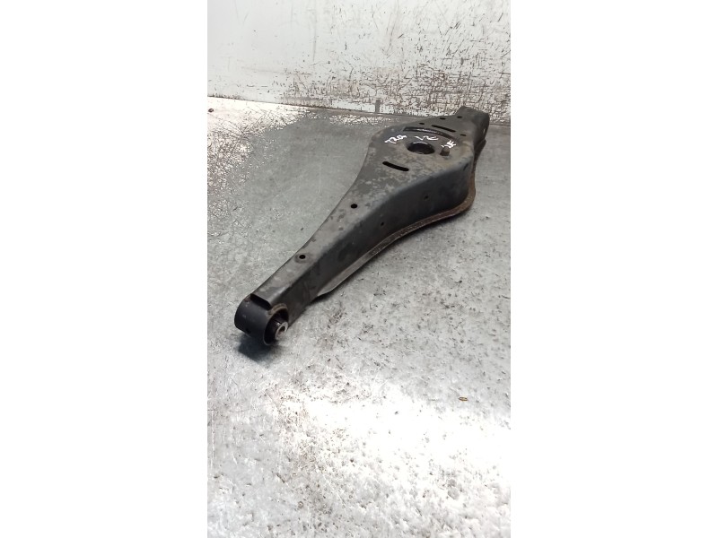 Recambio de brazo suspension inferior trasero izquierdo para volkswagen golf vi (5k1) advance referencia OEM IAM   09
