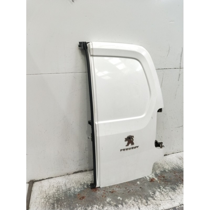 Recambio de puerta trasera derecha para peugeot partner furgoneta/monovolumen (k9) 1.6 bluehdi 75 referencia OEM IAM  5P 
