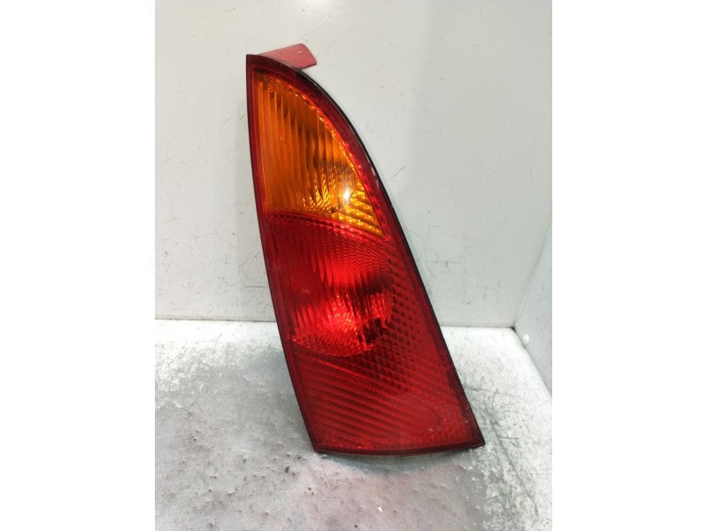 Recambio de piloto trasero izquierdo para ford focus i (daw, dbw) 2.0 16v referencia OEM IAM   