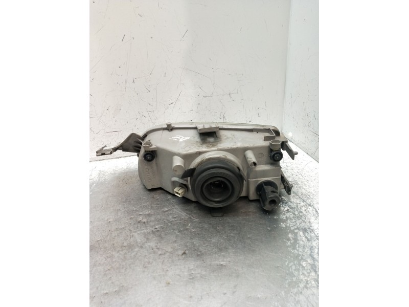 Recambio de faro derecho para fiat punto (176_) 1.7 td referencia OEM IAM   
