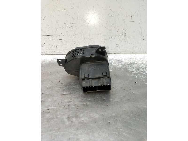Recambio de mando luces para ford focus i (daw, dbw) 2.0 16v referencia OEM IAM 98AG13A024BH 04052514 000509A