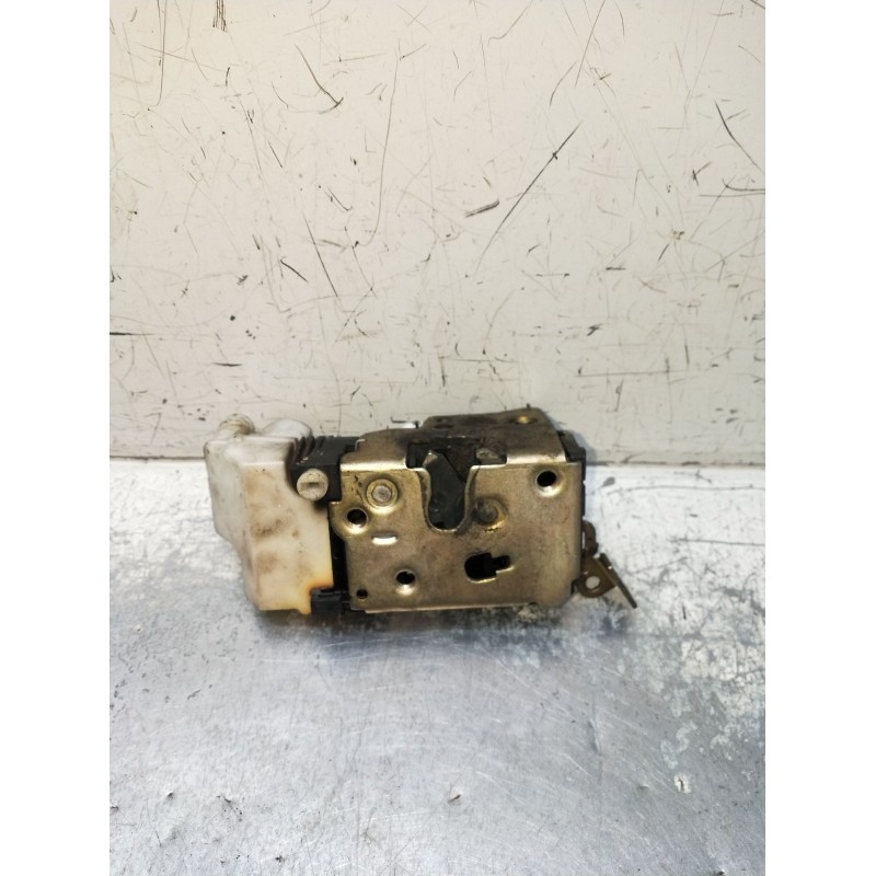 Recambio de motor cierre centralizado trasero derecho para fiat punto (176_) 1.7 td referencia OEM IAM  5P 