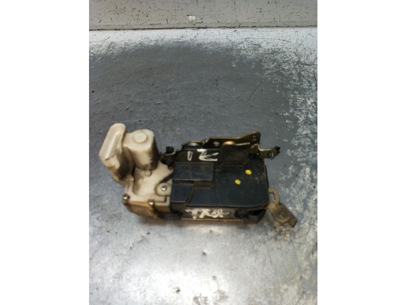 Recambio de motor cierre centralizado trasero izquierdo para fiat punto (176_) 1.7 td referencia OEM IAM  5P 