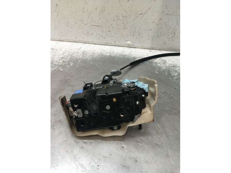 Recambio de motor cierre centralizado delantero derecho para volkswagen touran (1t1) 2.0 tdi referencia OEM IAM   5P