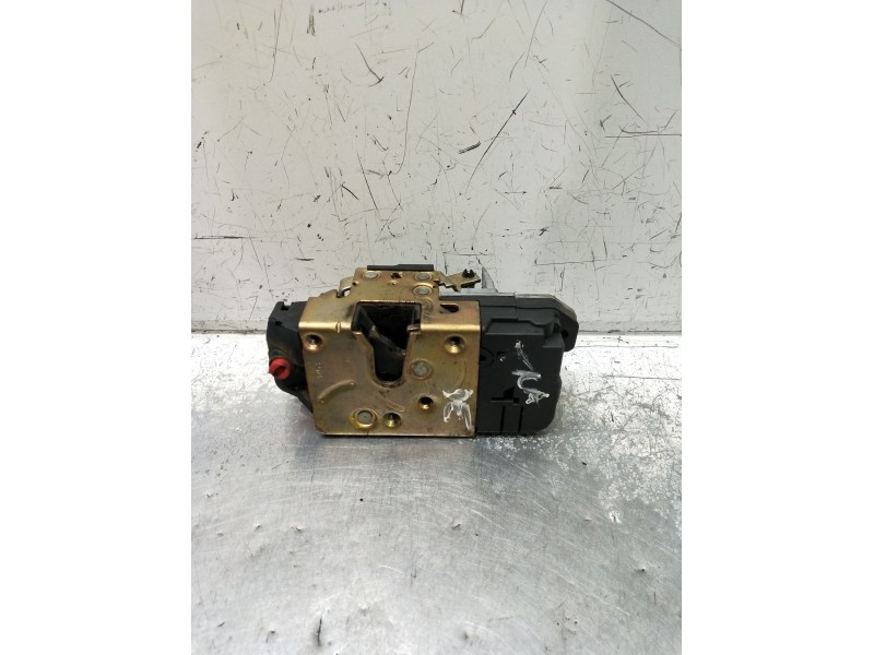 Recambio de motor cierre centralizado trasero derecho para citroën xsara (n1) 2.0 hdi 90 referencia OEM IAM  5P 