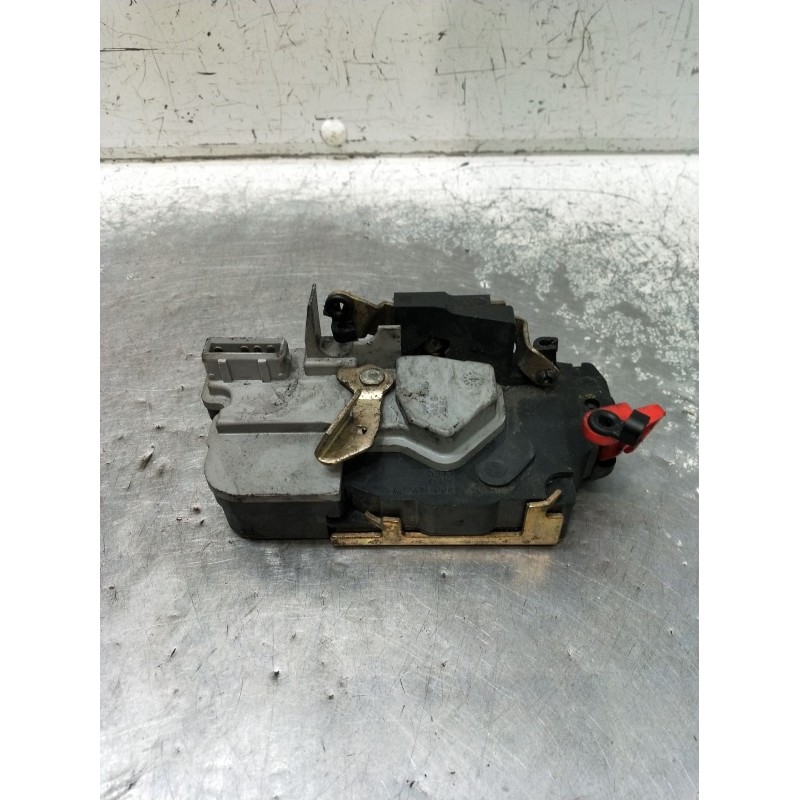 Recambio de motor cierre centralizado trasero derecho para citroën xsara (n1) 2.0 hdi 90 referencia OEM IAM  5P 