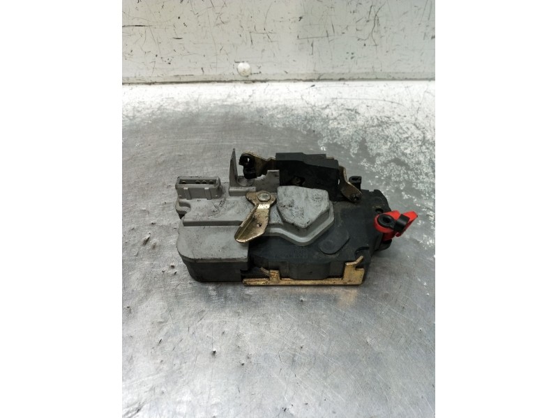 Recambio de motor cierre centralizado trasero derecho para citroën xsara (n1) 2.0 hdi 90 referencia OEM IAM  5P 