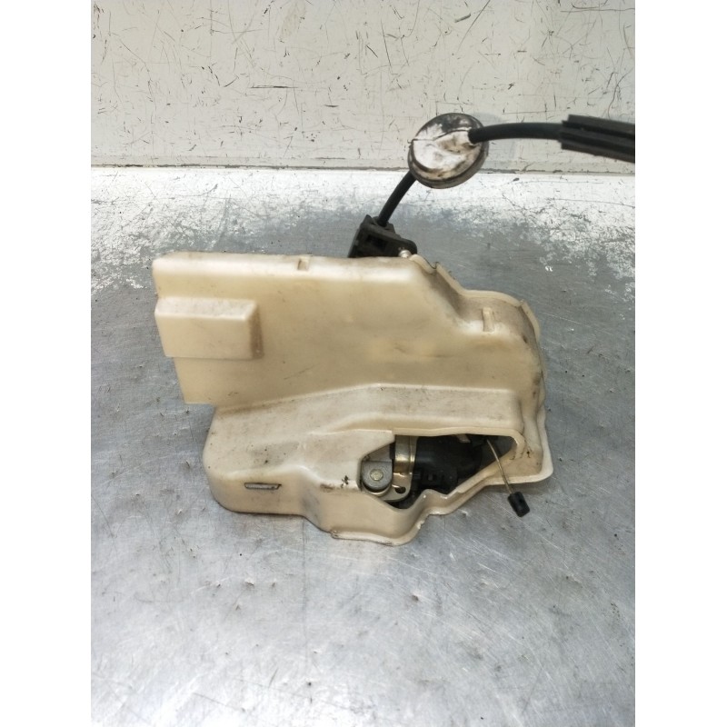 Recambio de motor cierre centralizado trasero izquierdo para volkswagen touran (1t1) 2.0 tdi referencia OEM IAM  5P 