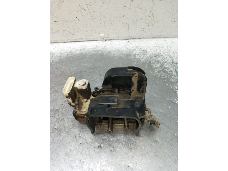 Recambio de motor cierre centralizado delantero izquierdo para fiat punto (176_) 1.7 td referencia OEM IAM  5P 