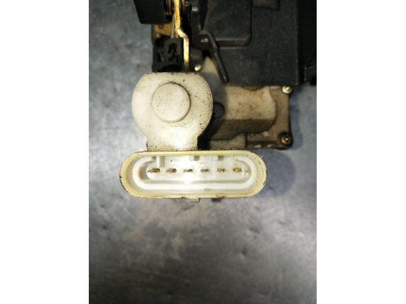 Recambio de motor cierre centralizado delantero izquierdo para fiat punto (176_) 1.7 td referencia OEM IAM  5P 