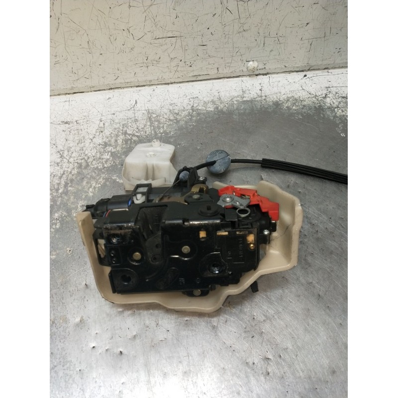 Recambio de motor cierre centralizado trasero derecho para volkswagen touran (1t1) 2.0 tdi referencia OEM IAM   5P