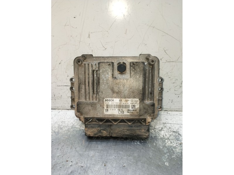 Recambio de centralita motor uce para opel astra h caravan enjoy referencia OEM IAM 0281012694 55560810 1039S12972