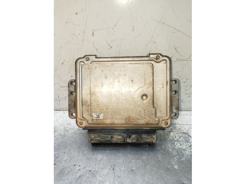 Recambio de centralita motor uce para opel astra h caravan enjoy referencia OEM IAM 0281012694 55560810 1039S12972