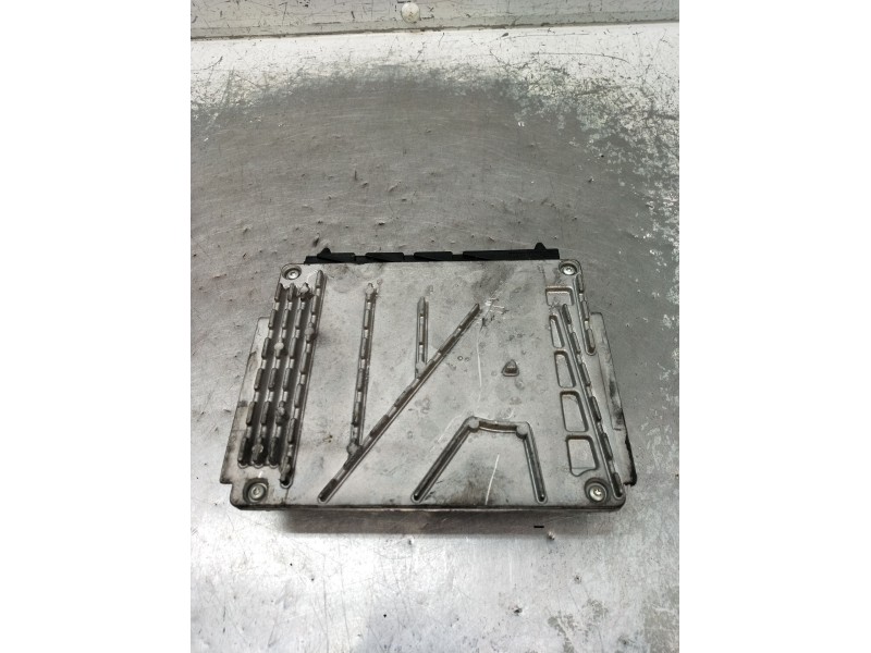 Recambio de centralita motor uce para volvo s80 berlina 2.4 d referencia OEM IAM 0281011078 30637733A 0000036522