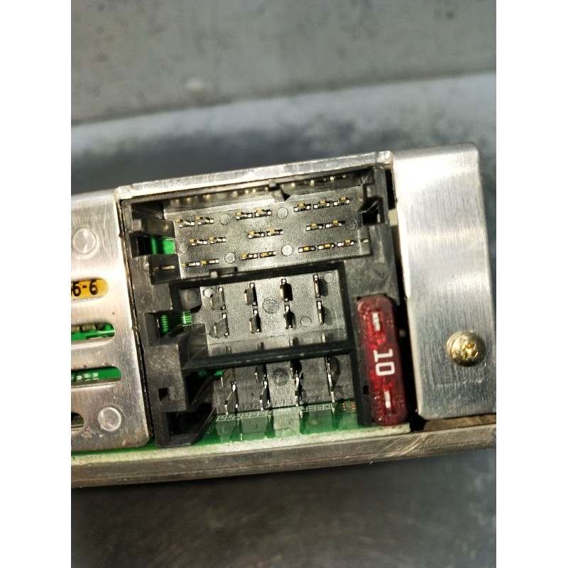 Recambio de sistema audio / radio cd para citroën xsara (n1) 2.0 hdi 90 referencia OEM IAM 96489096XT CL054730413883G 