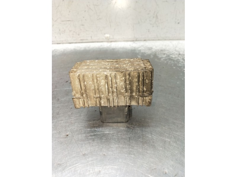 Recambio de caja precalentamiento para opel astra h caravan enjoy referencia OEM IAM 55354141 51299018A 