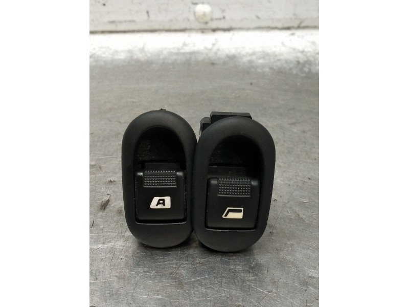 Recambio de mando elevalunas delantero izquierdo para citroën xsara (n1) 2.0 hdi 90 referencia OEM IAM 96605364XT 5P 