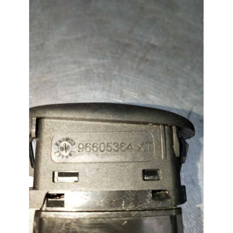 Recambio de mando elevalunas delantero izquierdo para citroën xsara (n1) 2.0 hdi 90 referencia OEM IAM 96605364XT 5P 