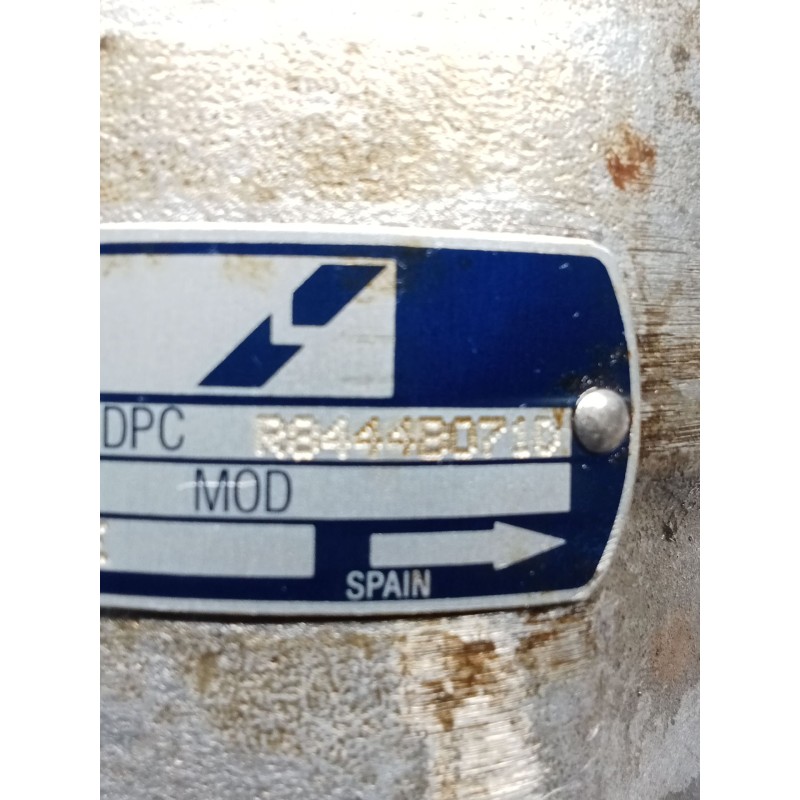 Recambio de bomba inyeccion para renault 19 ii (b/c53_) 1.9 d (b/c53j) referencia OEM IAM R8444B071D  LUCAS