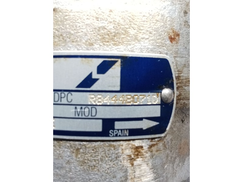 Recambio de bomba inyeccion para renault 19 ii (b/c53_) 1.9 d (b/c53j) referencia OEM IAM R8444B071D  LUCAS