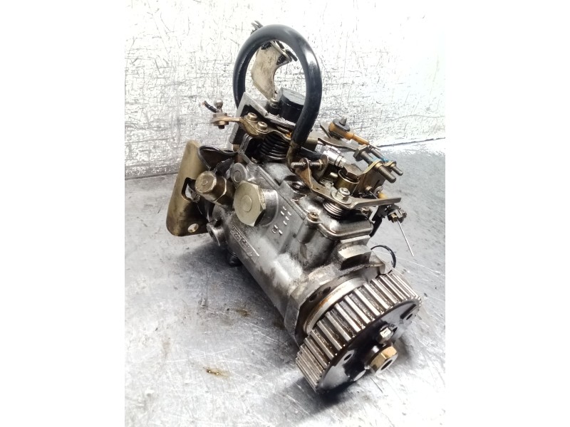 Recambio de bomba inyeccion para ford mondeo i turnier (bnp) 1.8 td referencia OEM IAM 8443B996E  LUCAS