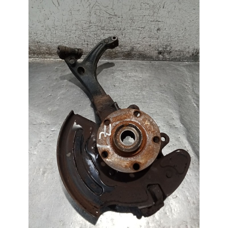 Recambio de mangueta delantera izquierda para volkswagen passat b5.5 (3b3) 1.9 tdi referencia OEM IAM   