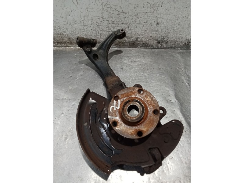 Recambio de mangueta delantera izquierda para volkswagen passat b5.5 (3b3) 1.9 tdi referencia OEM IAM   