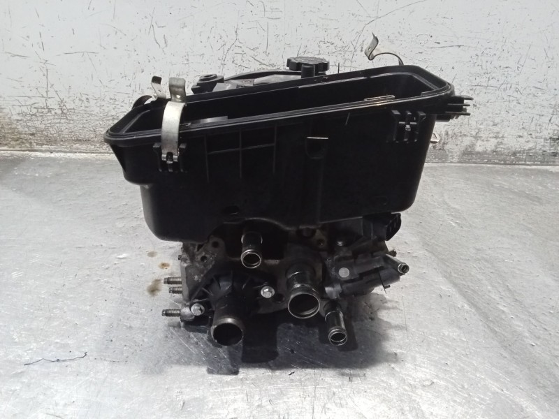 Recambio de culata para toyota yaris (_p9_) 1.0 vvt-i (ksp90_) referencia OEM IAM 1KR  11