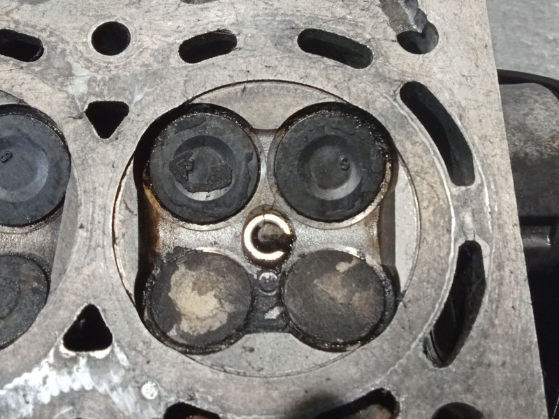 Recambio de culata para toyota yaris (_p9_) 1.0 vvt-i (ksp90_) referencia OEM IAM 1KR  11