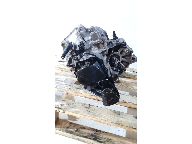 Recambio de caja cambios para suzuki baleno (eg) 1.6 i 16v (sy416) referencia OEM IAM P8H28 J087 5V X446721