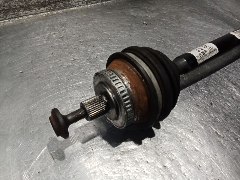 Recambio de transmision delantera izquierda para volkswagen passat b5.5 (3b3) 1.9 tdi referencia OEM IAM 8D0407272EK  