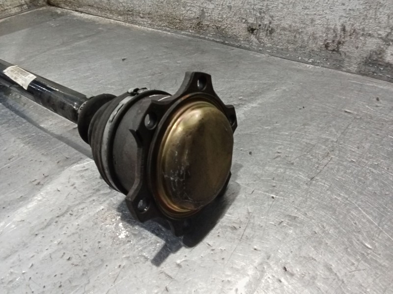 Recambio de transmision delantera izquierda para volkswagen passat b5.5 (3b3) 1.9 tdi referencia OEM IAM 8D0407272EK  