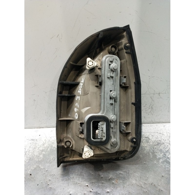 Recambio de piloto trasero izquierdo para opel zafira a monospace (t98) 2.0 dti 16v (f75) referencia OEM IAM   