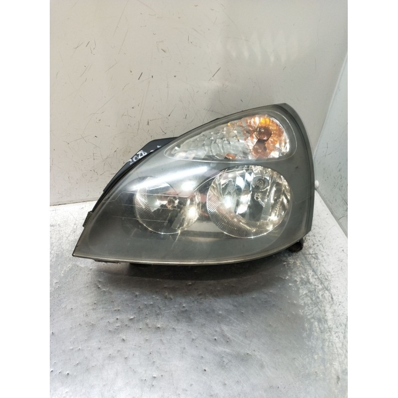 Recambio de faro izquierdo para renault clio ii (bb_, cb_) 1.5 dci (b/cb07) referencia OEM IAM   