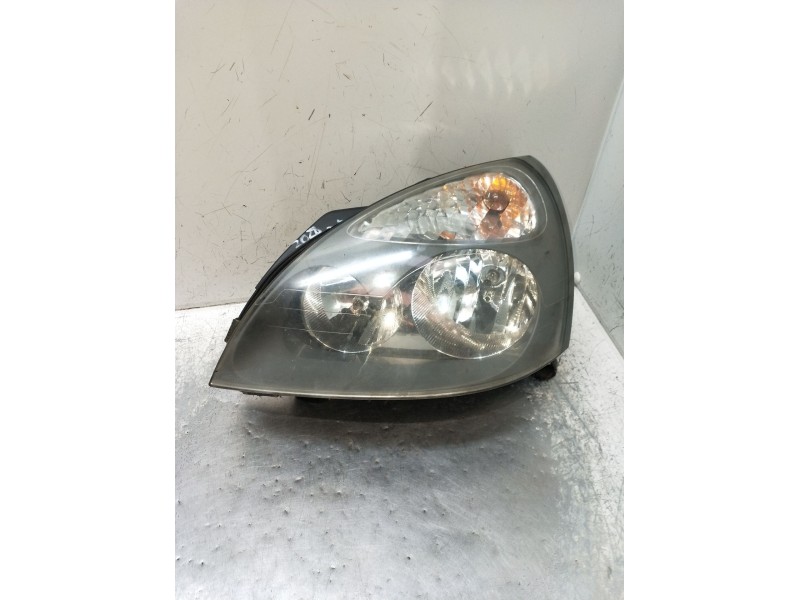 Recambio de faro izquierdo para renault clio ii (bb_, cb_) 1.5 dci (b/cb07) referencia OEM IAM   