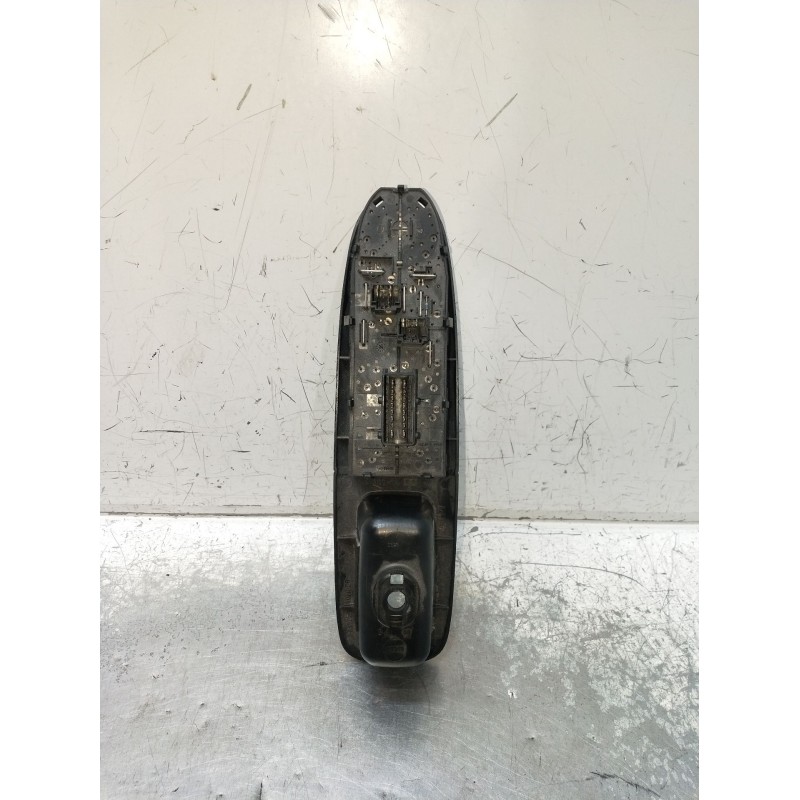 Recambio de mando elevalunas delantero izquierdo para peugeot 406 (8b) 2.0 hdi 110 referencia OEM IAM  5P 