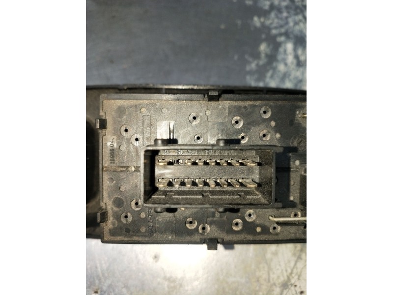 Recambio de mando elevalunas delantero izquierdo para peugeot 406 (8b) 2.0 hdi 110 referencia OEM IAM  5P 