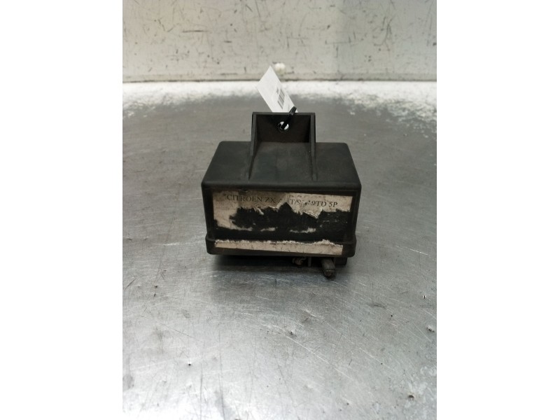 Recambio de caja precalentamiento para citroën zx referencia OEM IAM 0281003005  