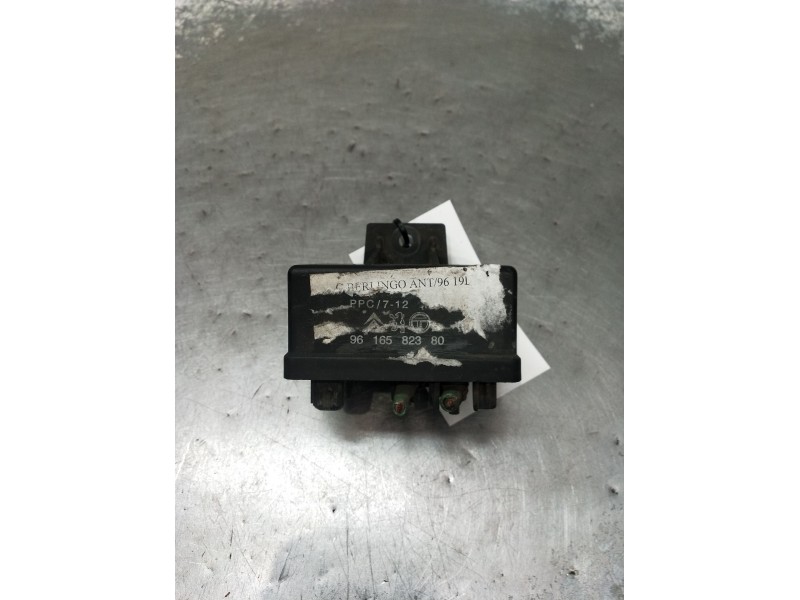 Recambio de caja precalentamiento para citroën berlingo 1.4i sx familiar referencia OEM IAM 9616582380  