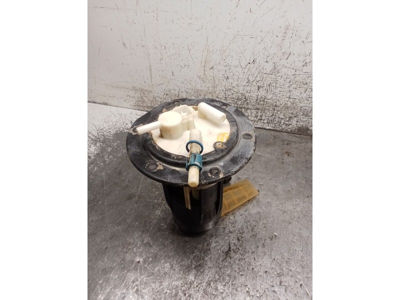 Recambio de bomba combustible para opel agila a (h00) 1.2 16v (f68) referencia OEM IAM 228232002001 09204647 00