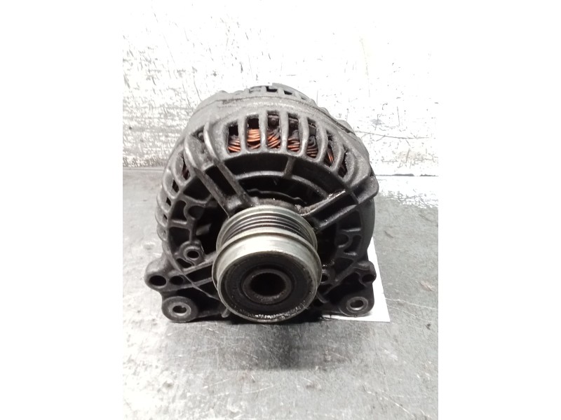 Recambio de alternador para volkswagen passat b5.5 (3b3) 1.9 tdi referencia OEM IAM 028903031 0124515083 0124515083285 120A