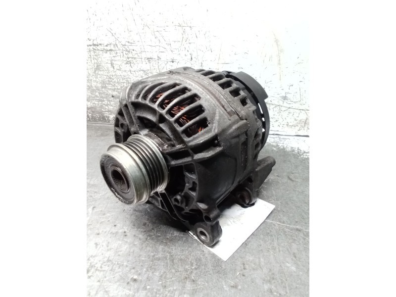 Recambio de alternador para volkswagen passat b5.5 (3b3) 1.9 tdi referencia OEM IAM 028903031 0124515083 0124515083285 120A