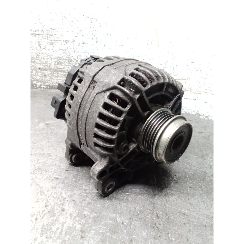 Recambio de alternador para volkswagen passat b5.5 (3b3) 1.9 tdi referencia OEM IAM 028903031 0124515083 0124515083285 120A