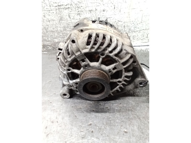 Recambio de alternador para land rover range rover (lp) dse (100kw) referencia OEM IAM A13VI76 105A 94