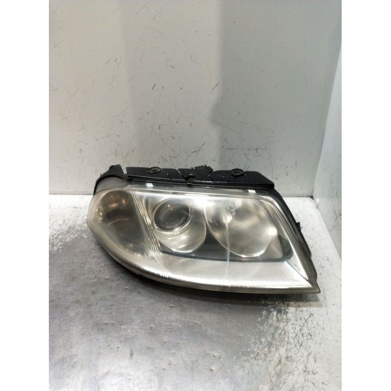 Recambio de faro derecho para volkswagen passat b5.5 (3b3) 1.9 tdi referencia OEM IAM 3B0941016AN  1EL00835002