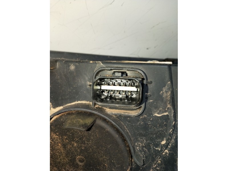 Recambio de faro izquierdo para citroën c4 lim. seduction referencia OEM IAM  PARA PULIR 