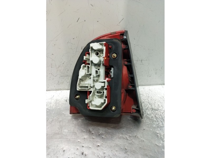 Recambio de piloto trasero derecho para volkswagen passat b5.5 (3b3) 1.9 tdi referencia OEM IAM   